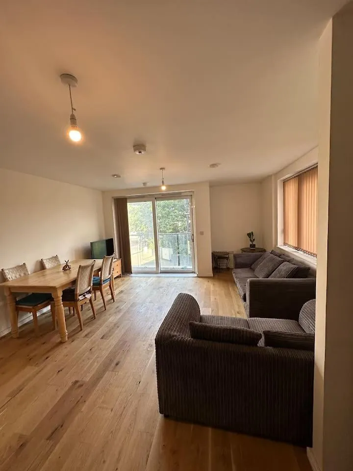 New Build 2 Bedroom With 2 Bath In London United Kingdom