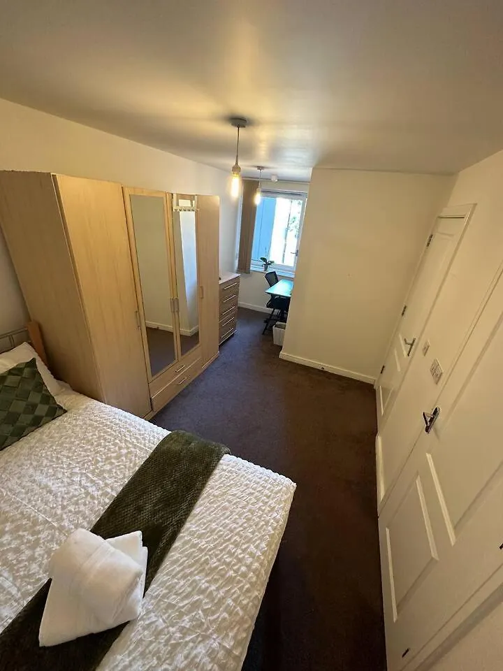New Build 2 Bedroom With 2 Bath In London United Kingdom